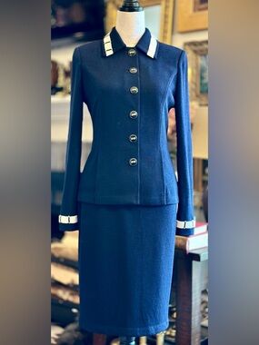 St John Collection 3-piece suit in Navy Blue